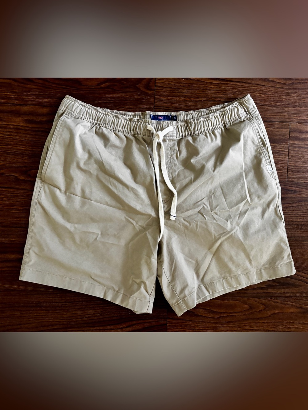 Men’s Vineyard Vines khaki shorts | XL | New without tags
